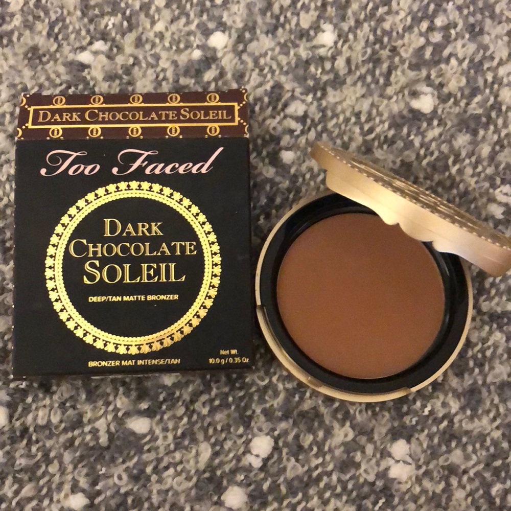 Too faced bronzer